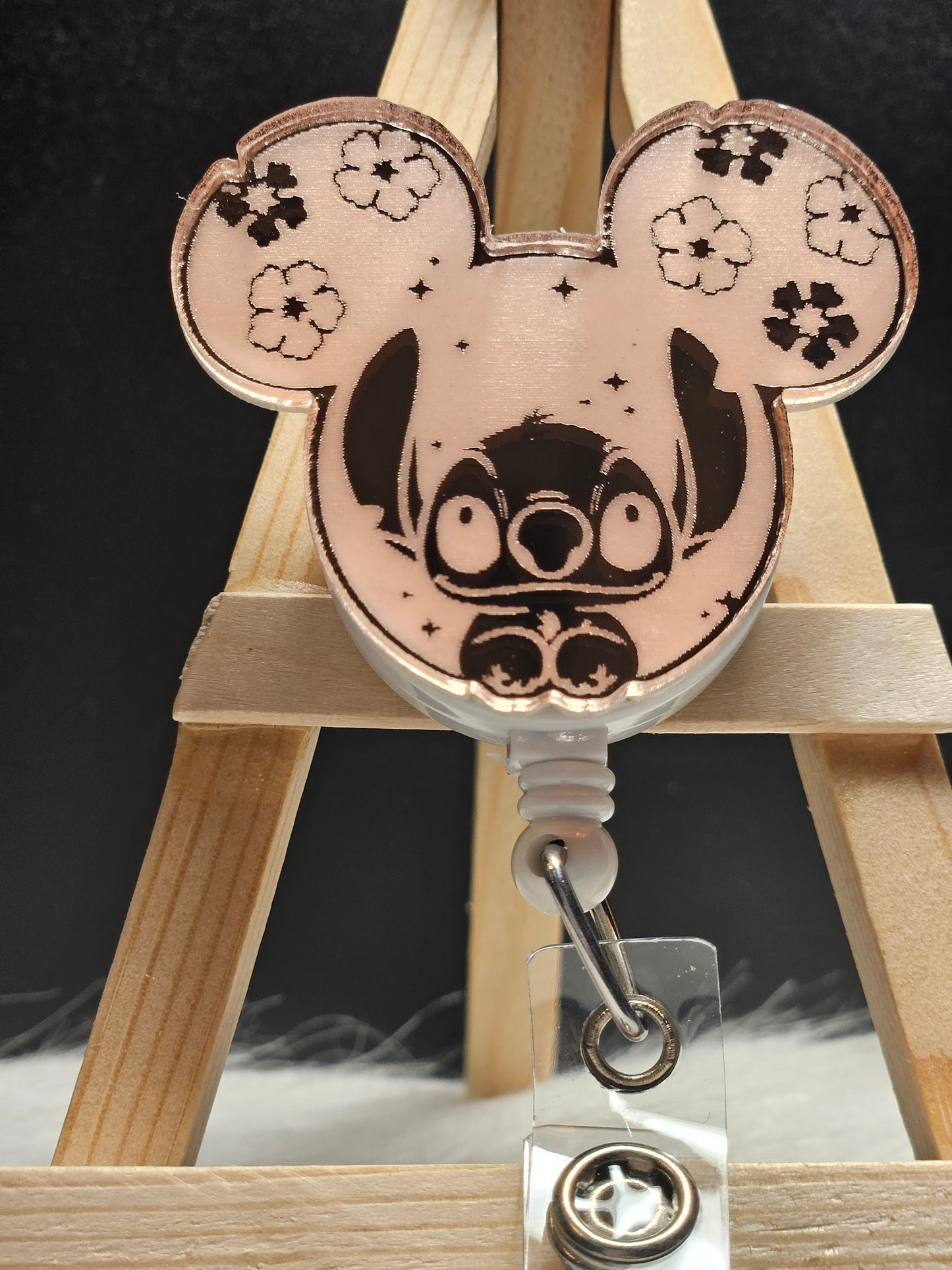 Mirrored Stitch Badge Reel